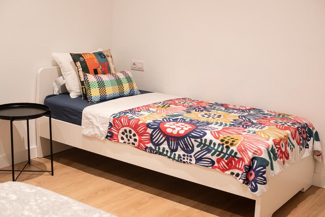 By Universitat Rooms Barcelona Ngoại thất bức ảnh